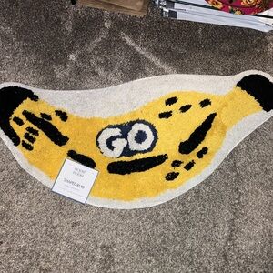 Yellow and Black GO BANANAS Banana Door Mat 17” X 39” NEW